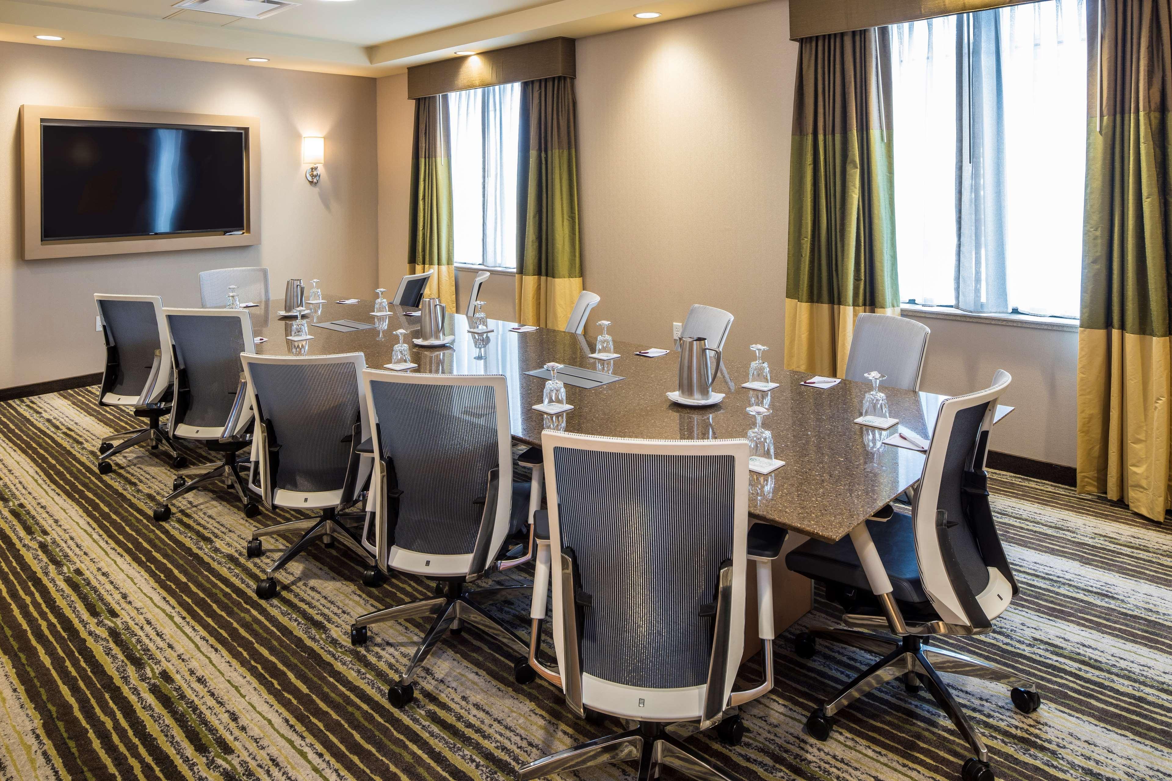 Best Western Plus Franciscan Square Inn & Suites Steubenville 3* Steubenville