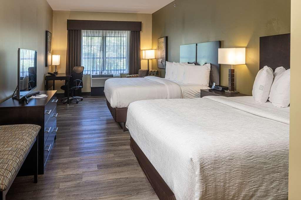 Western Franciscan Square Inn&suites 3*