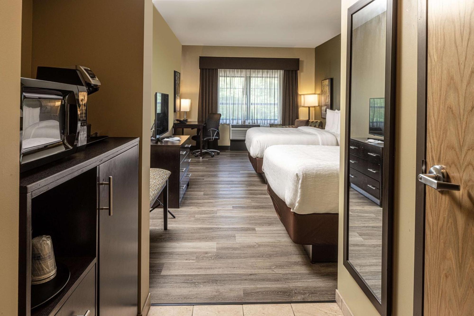 Western Franciscan Square Inn&suites Hotel Steubenville