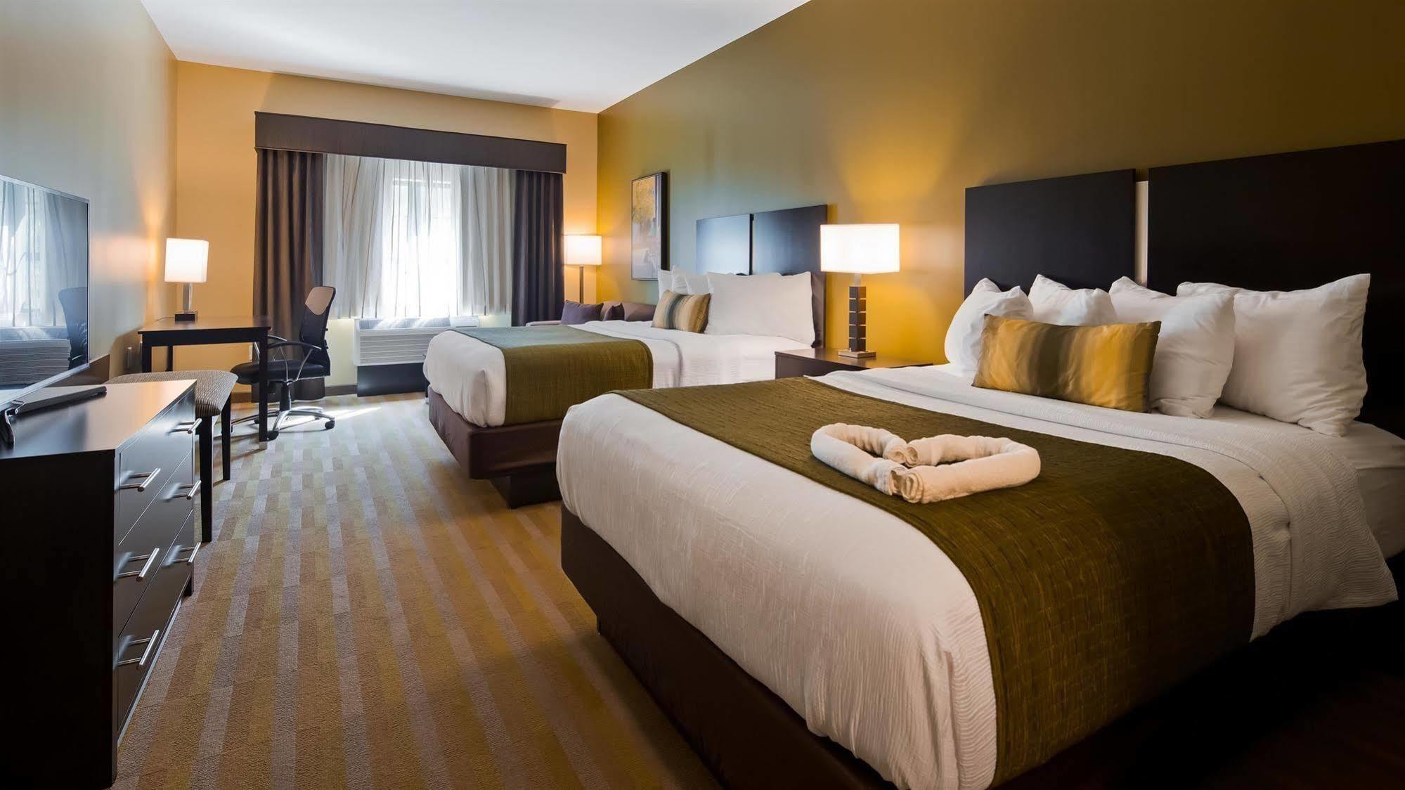 Western Franciscan Square Inn&suites Steubenville